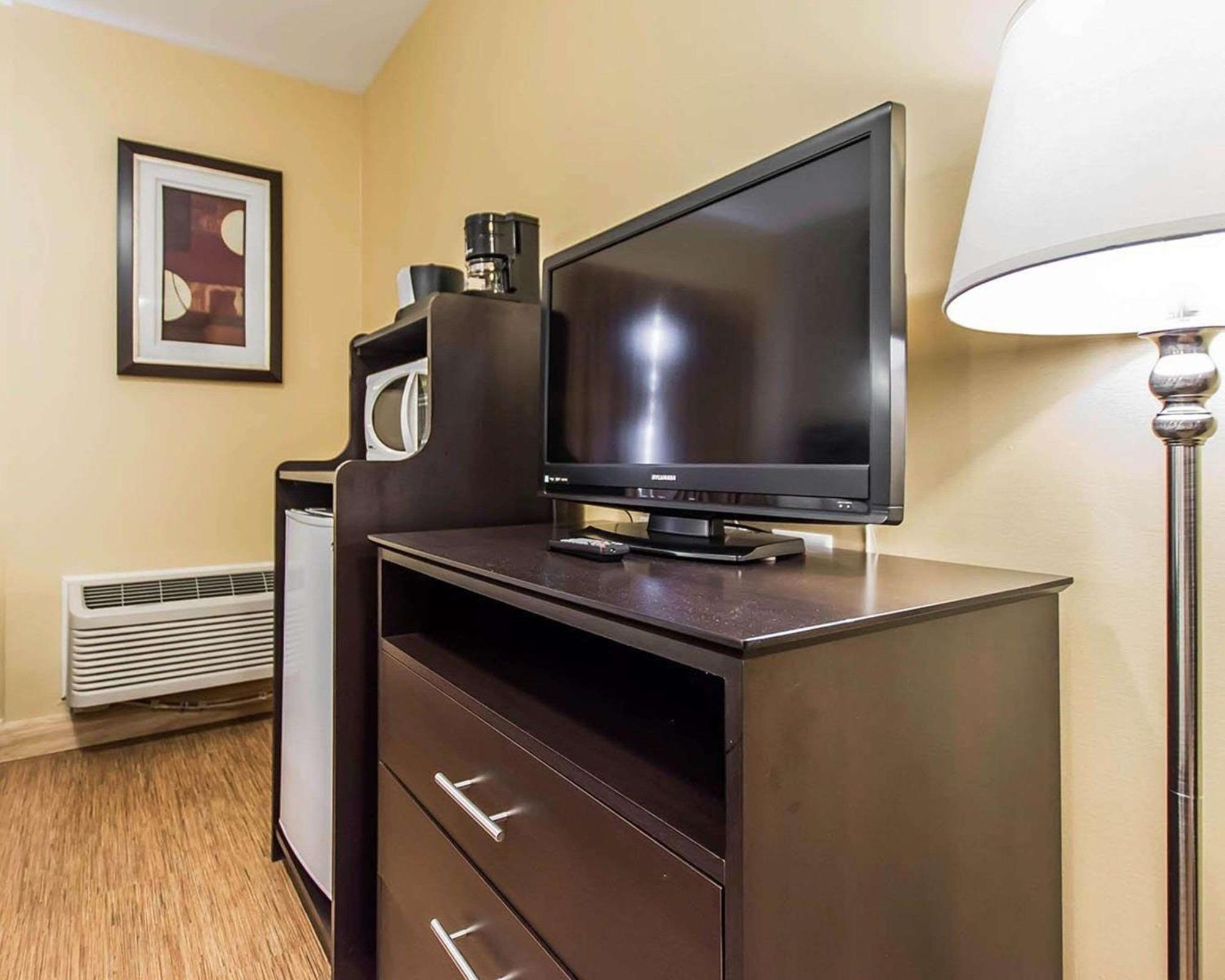 Quality Inn Moncton Eksteriør billede
