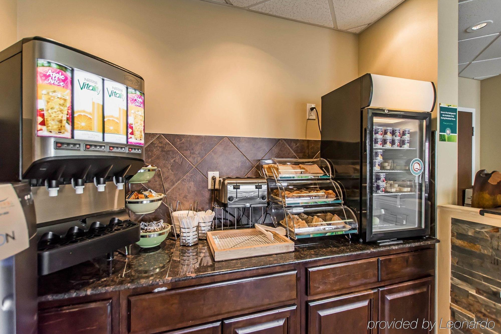 Quality Inn Moncton Eksteriør billede