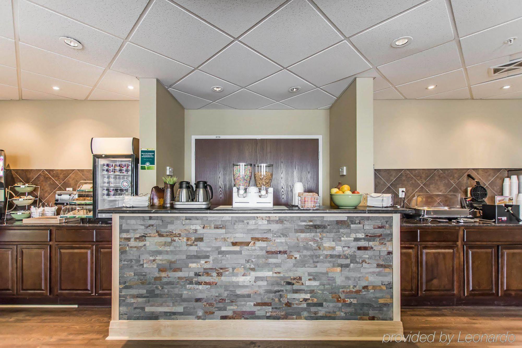Quality Inn Moncton Eksteriør billede